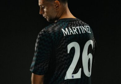 Dibu Martínez fue presentado como nuevo jugador del Chelsea