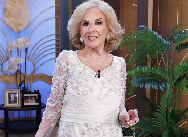 Mirtha Legrand quedó internada para hacerse estudios por una bronquitis