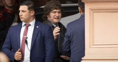 Milei echó a casi todo el personal de Olivos furioso por la cocina y las filtraciones