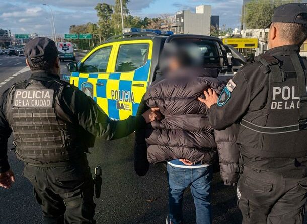 Detuvieron a un ciudadano peruano con captura internacional tras una persecución por la General Paz