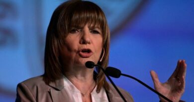 Bullrich reconoció la victoria de Lula en Brasil y diferenció su postura de la de Milei
