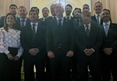 Santilli reunió en París a gobernadores para negociar las PASO