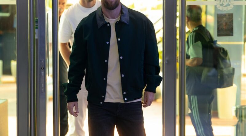 Messi llegó a Ezeiza para comenzar su despedida de la Selección Argentina con un homenaje especial
