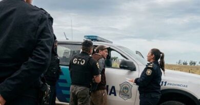 Detuvieron en Tapalqué al hombre que golpeaba a su pareja mientras eliminaba contactos de sus redes sociales