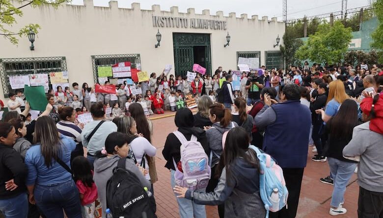 Un fallo judicial permite que un histórico colegio continúe funcionando durante todo el ciclo lectivo 2027 Un fallo judicial permite que un histórico colegio continúe funcionando durante todo el ciclo lectivo 2027