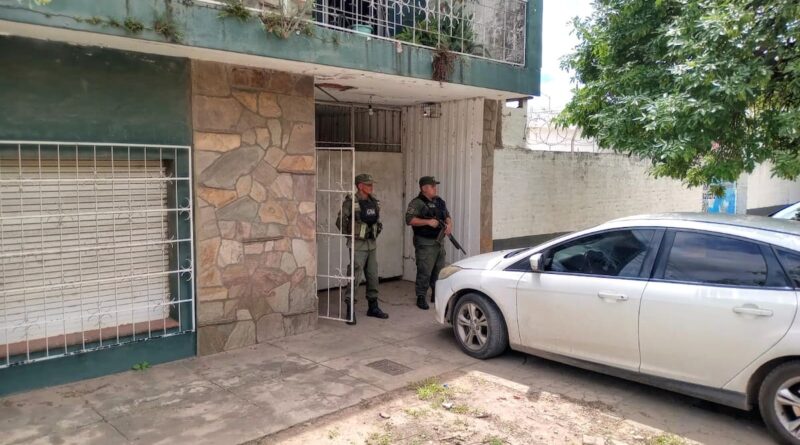Una alerta del FBI por amenazas en ChatGPT destapó un plan de tiroteos contra escuelas de Chaco