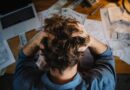 La morosidad de las familias se estabilizó, pero continúa en niveles muy elevados según un informe La morosidad de las familias se estabilizó, pero continúa en niveles muy elevados según un informe