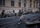 Francia impone toques de queda para contener los saqueos tras los disturbios contra el aumento del costo de vida