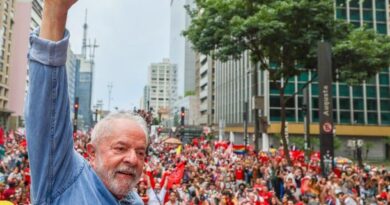 El 70% de los brasileños residentes en la Argentina de Milei eligió a Lula en el balotaje.fastjson
